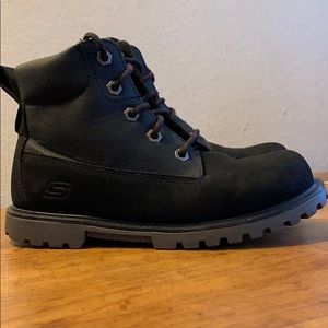 [SOLD] Sketchers Adventure Footwear Boots Boys Sz4